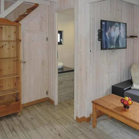 Дом отдыха Home, For 6 Persons