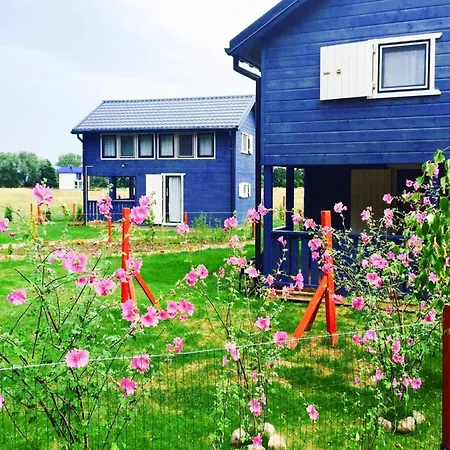 Home, For 6 Persons Дом отдыха *