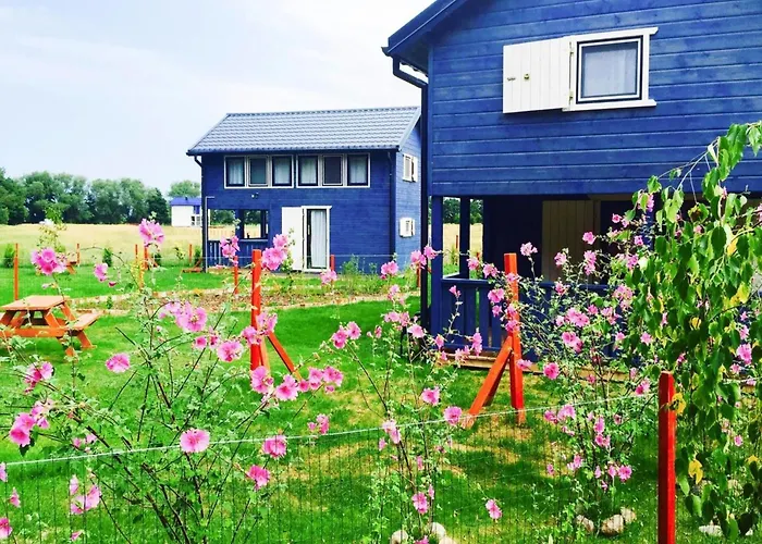 Home, For 6 Persons Дом отдыха *